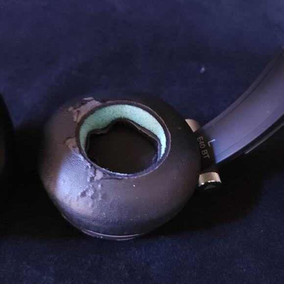 Rare Coach New York JBL Synchros E40BT Bluetooth Wireless Ear Headphones Black - Picture 9 of 16